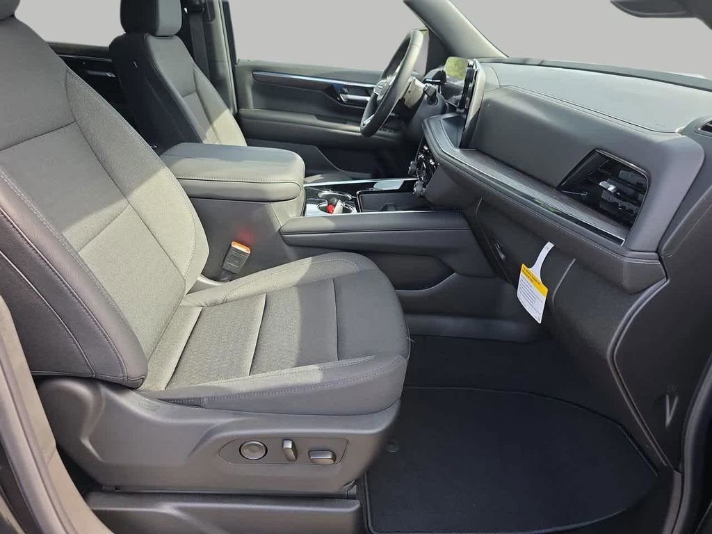 2026 Chevrolet Tahoe LS - Photo 8