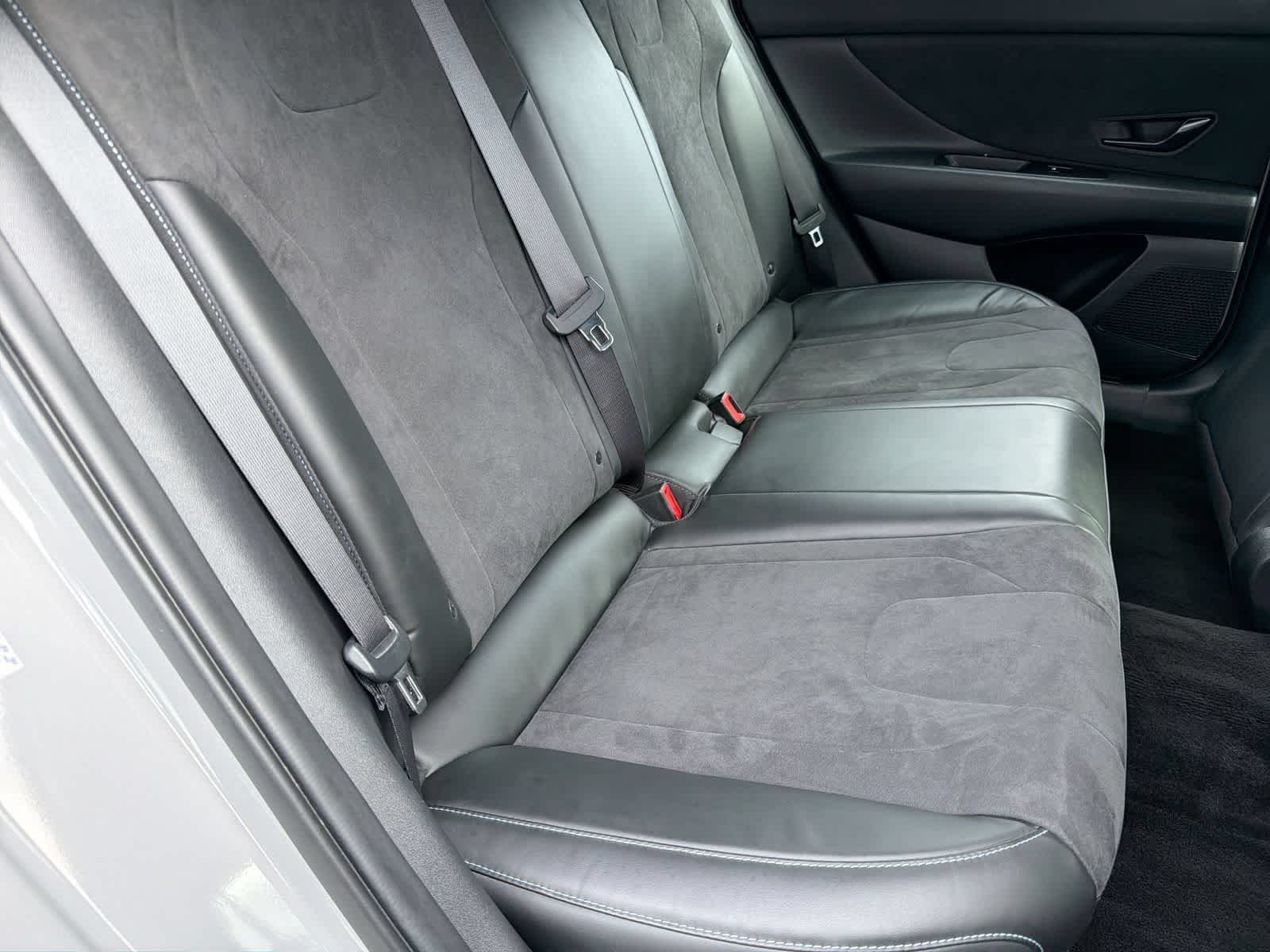 Used 2022 Gray Hyundai  image 22