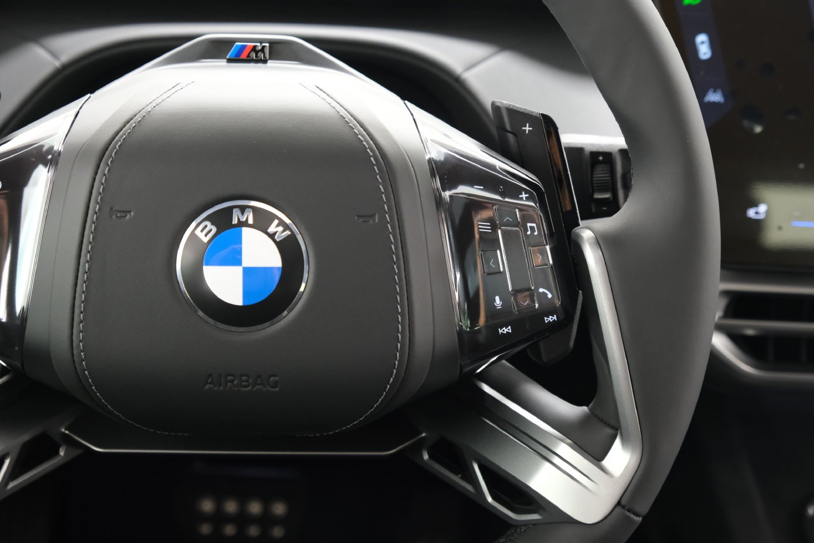New 2027 Dravit Grey Metallic BMW  image 16