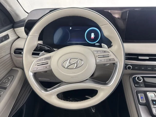 Used 2024 Red Hyundai Calligraphy image 24