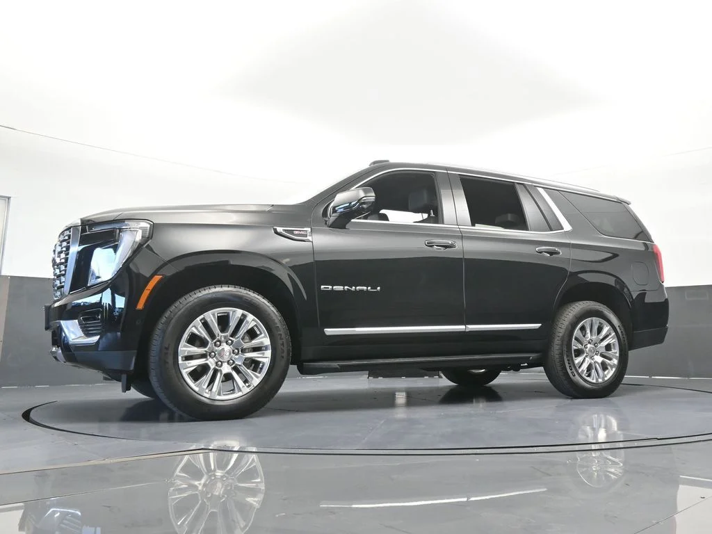 2025 GMC Yukon Denali - Photo 63