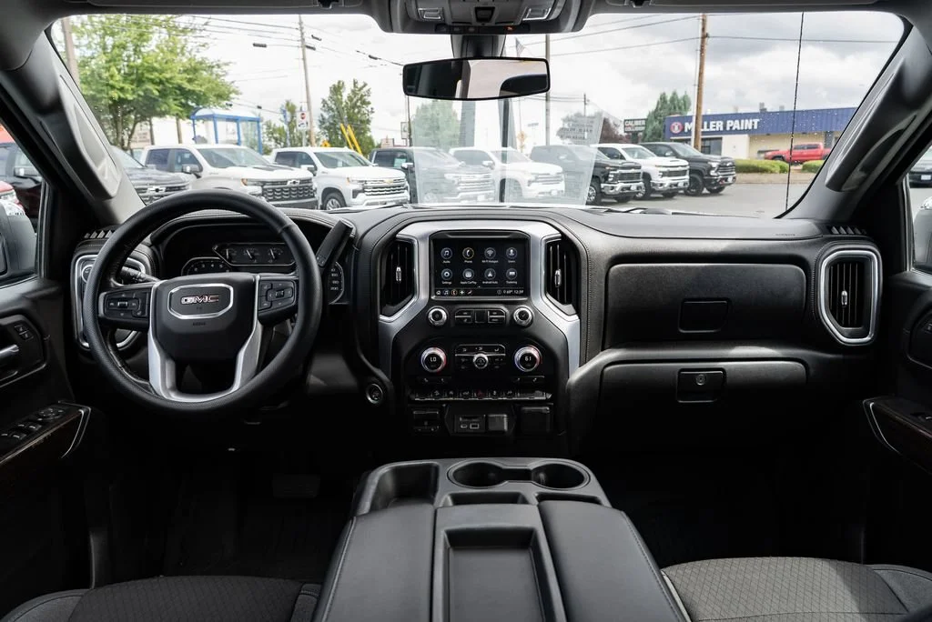 Used 2020 Quicksilver Metallic GMC SLE image 10