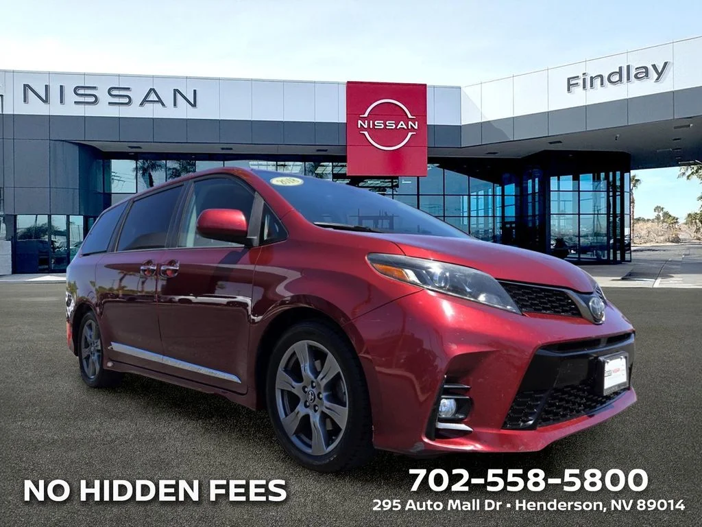 2018 Toyota Sienna SE Premium V6 8-Passenger's photo