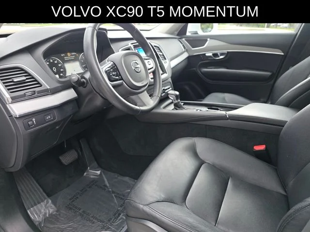 2022 Volvo XC90 Momentum - Photo 26
