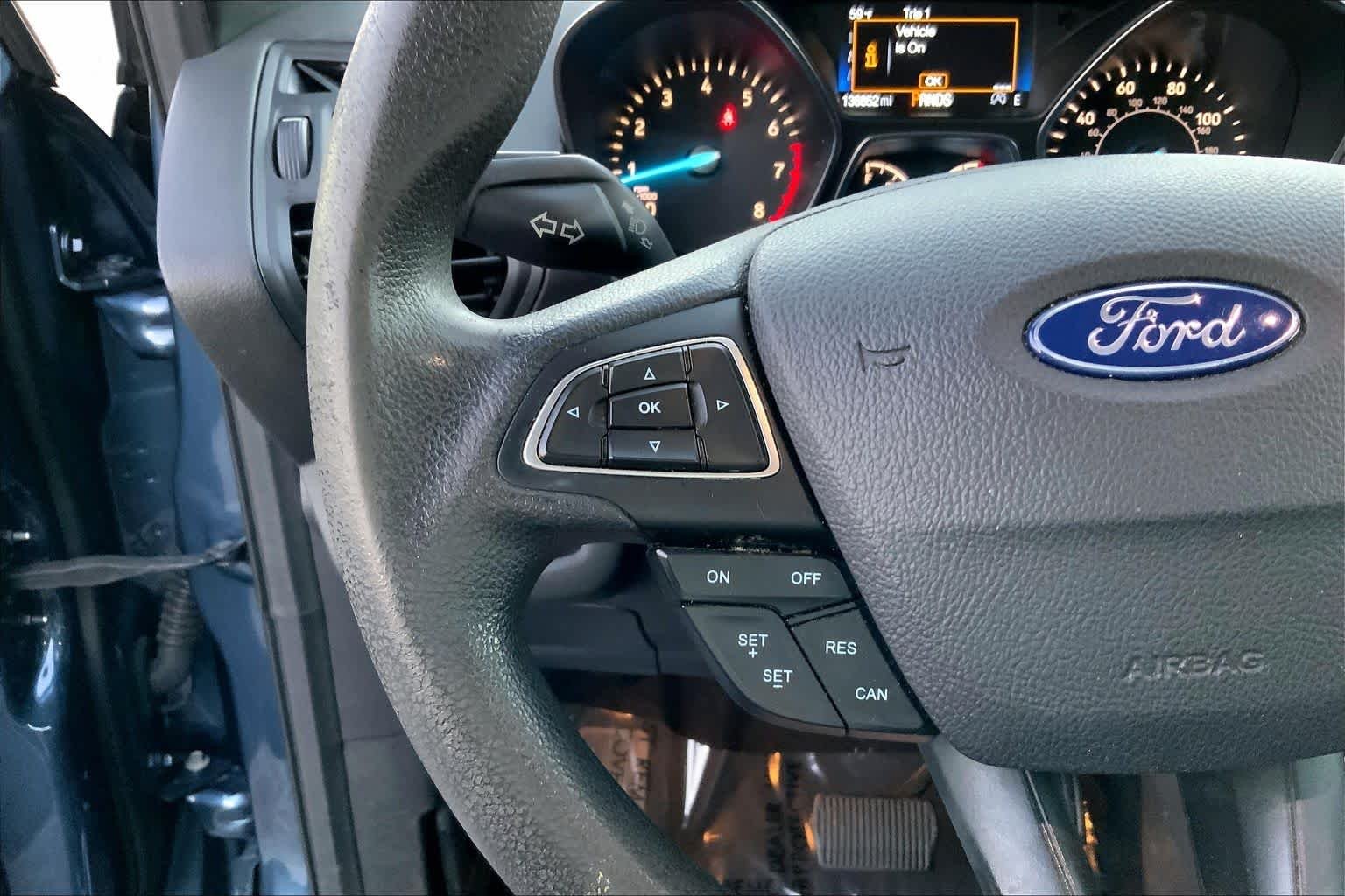 Used 2018 Blue Ford SE image 21