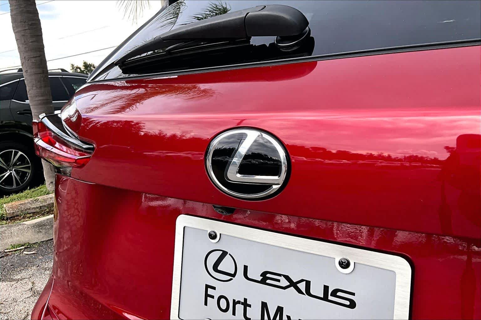 Used 2020 Matador Red Mica Lexus  image 31