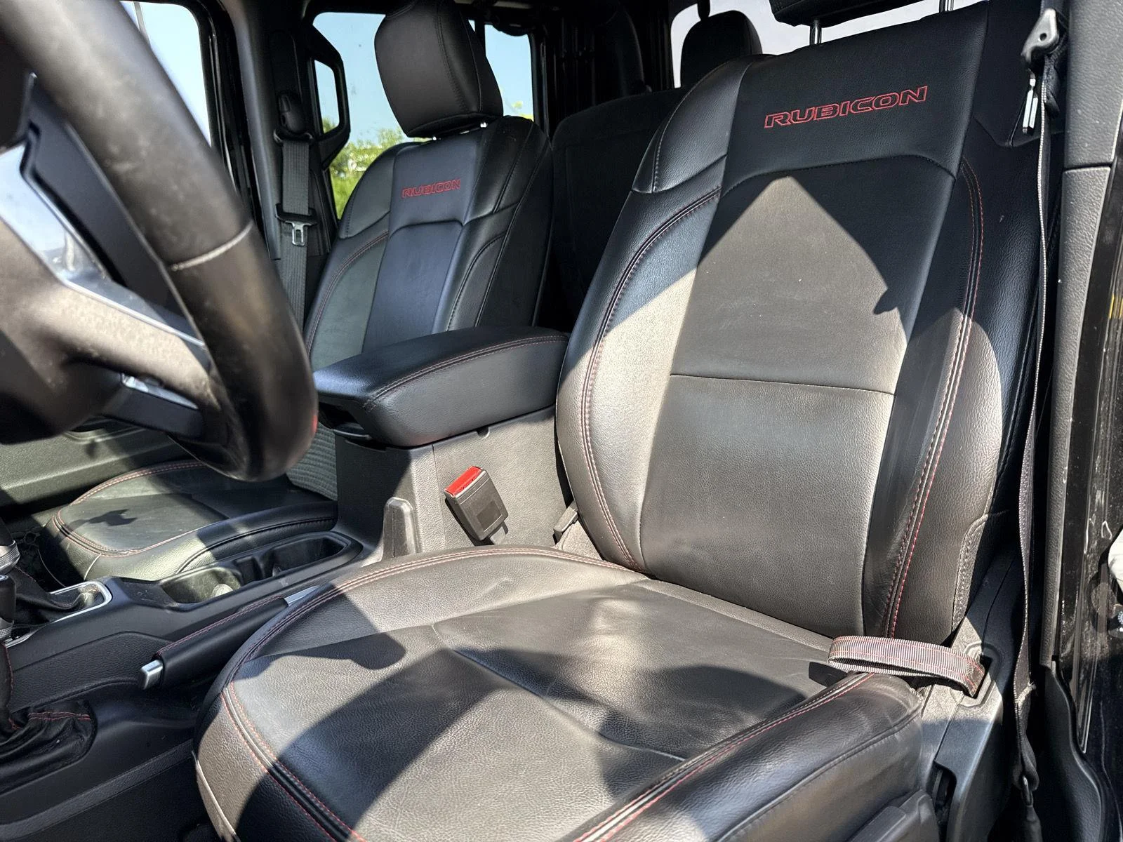 Used 2022 Black Clearcoat Jeep Rubicon image 10
