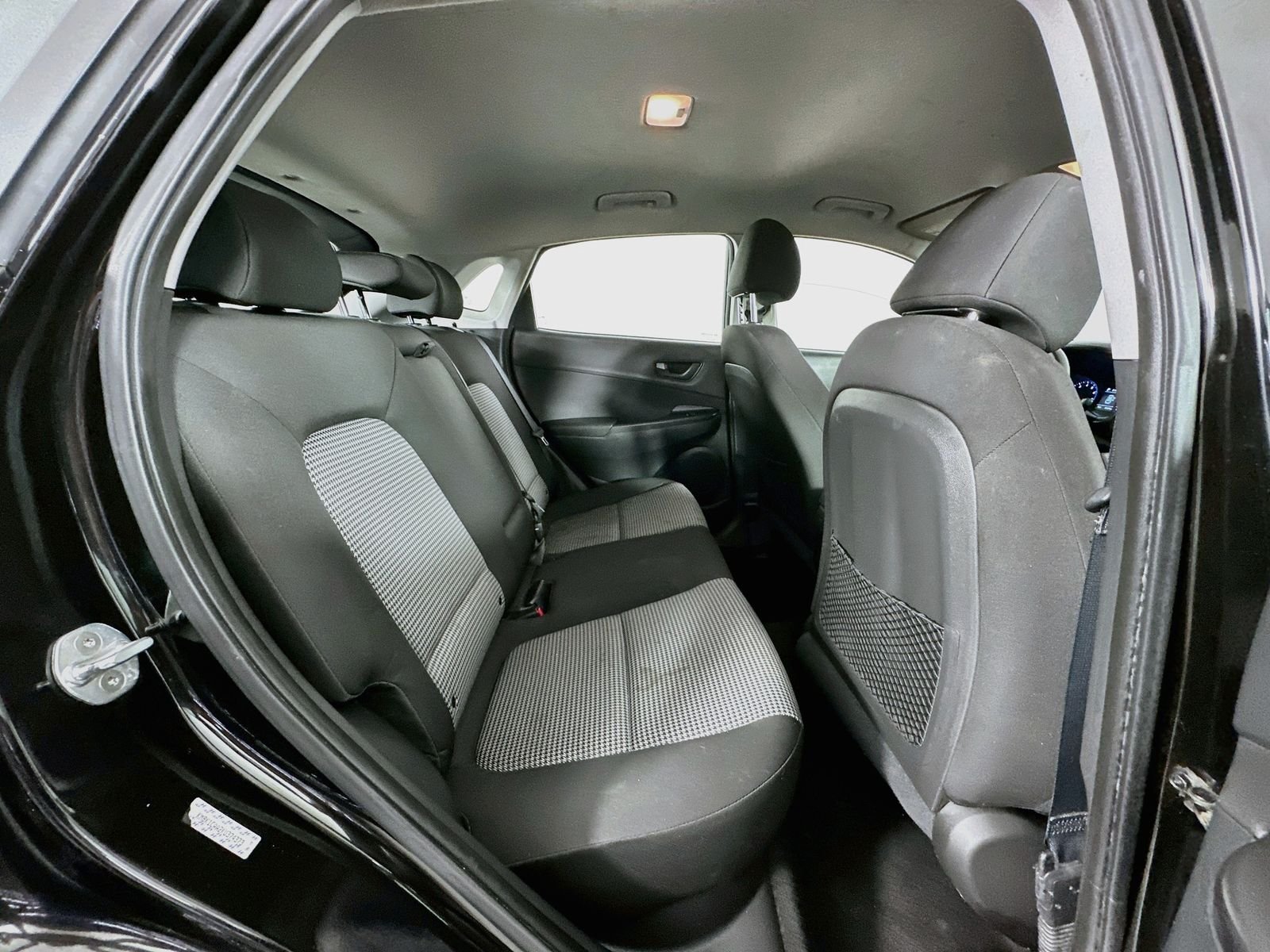 Used 2019 Ultra Black Pearl Hyundai SE image 25