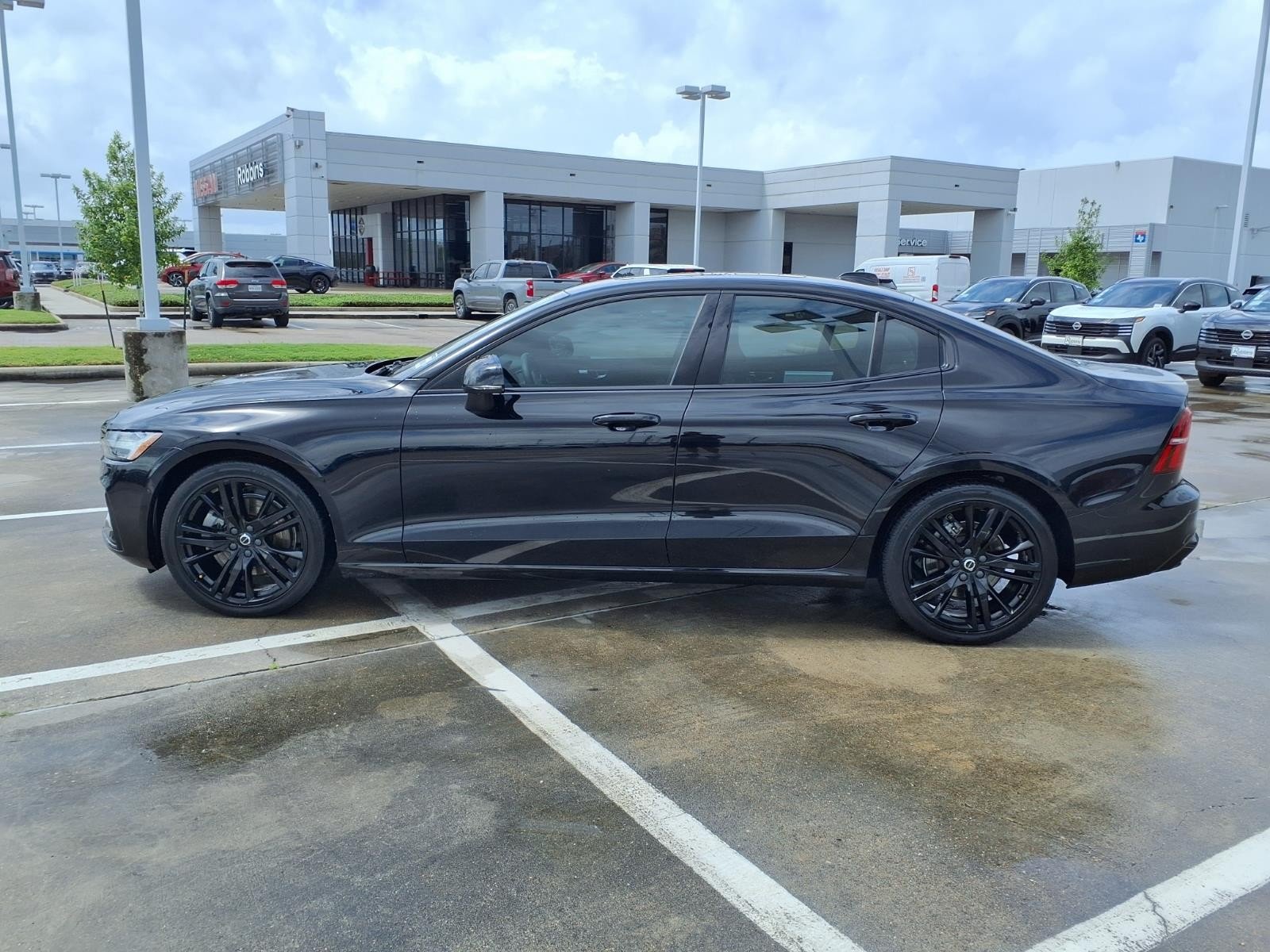 2024 Volvo S60 Plus Black Edition - 7