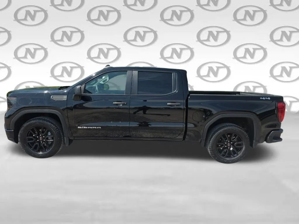 Used 2024 Onyx Black GMC Pro image 11