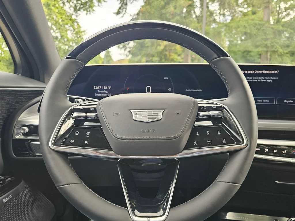 New 2027 Vibrant White Tricoat Cadillac Signature Sport image 27