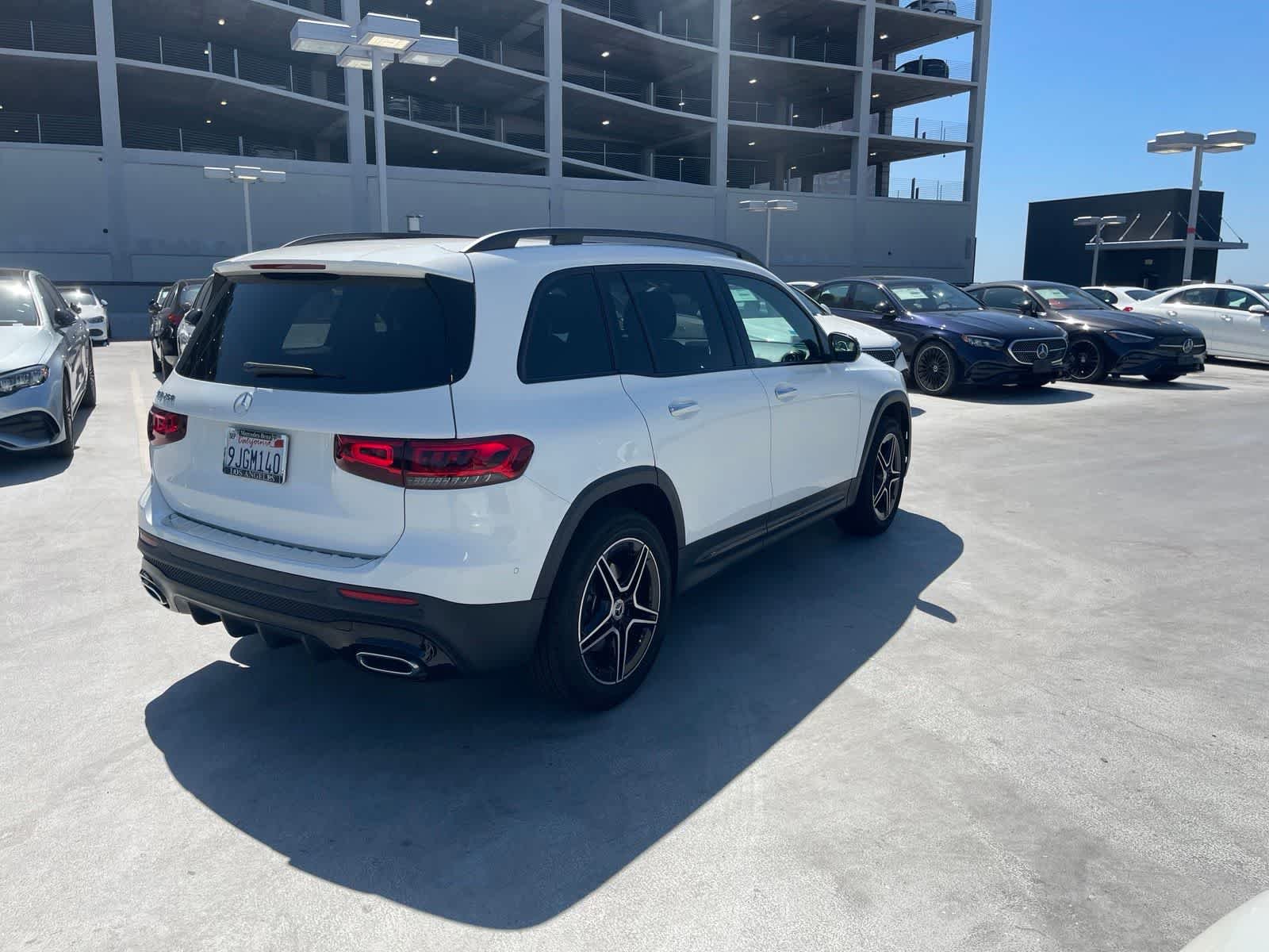 Used 2023 Polar White Mercedes-Benz GLB 250 image 5