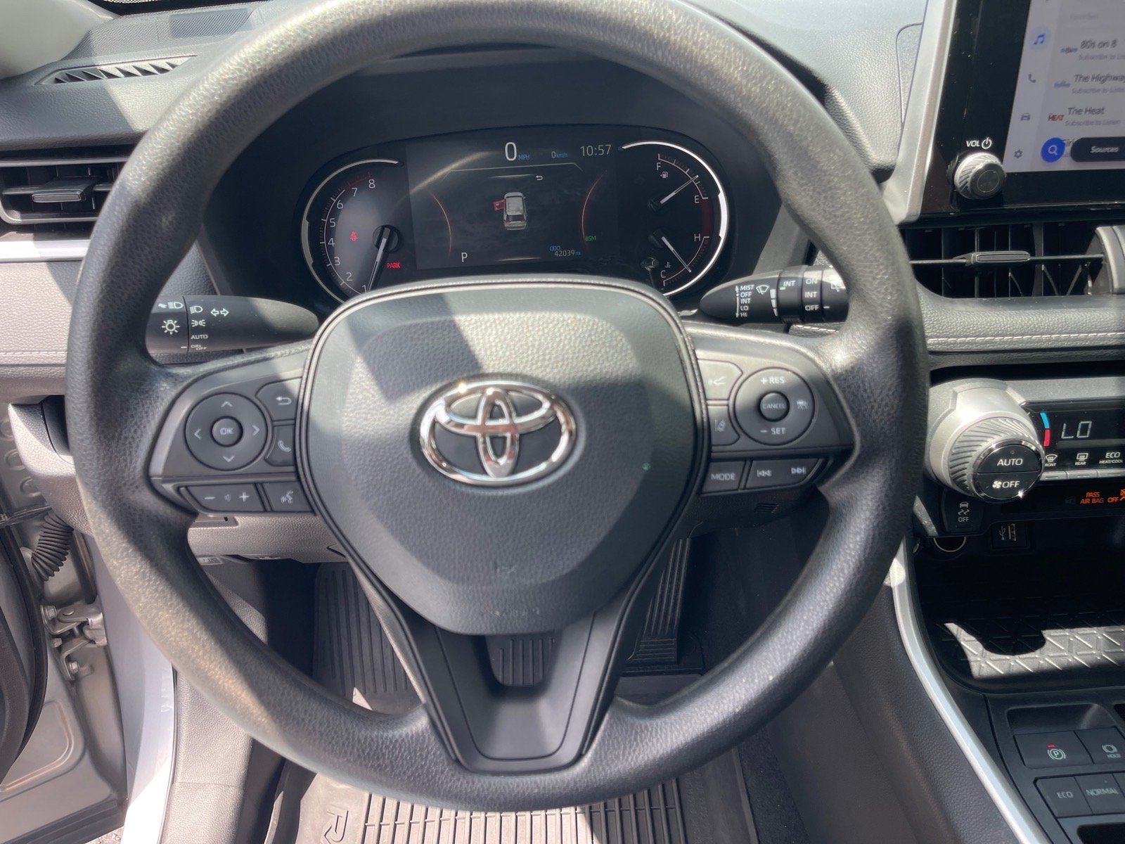 Used 2024 Silver Sky Metallic Toyota XLE image 7