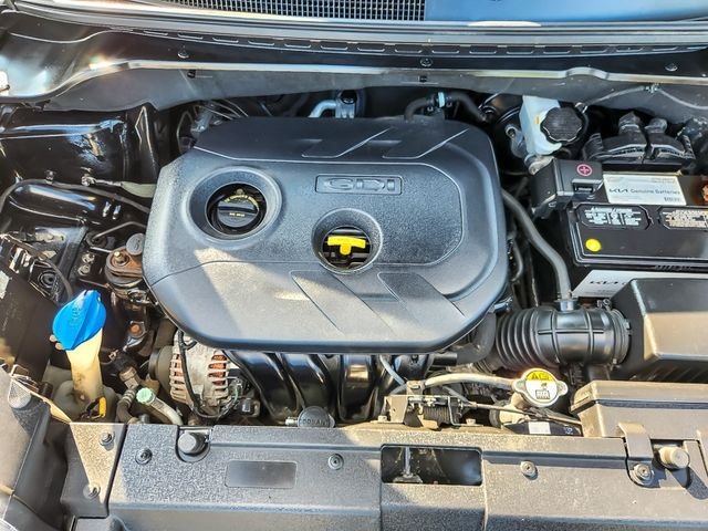 Used 2014 Black Kia Plus image 19