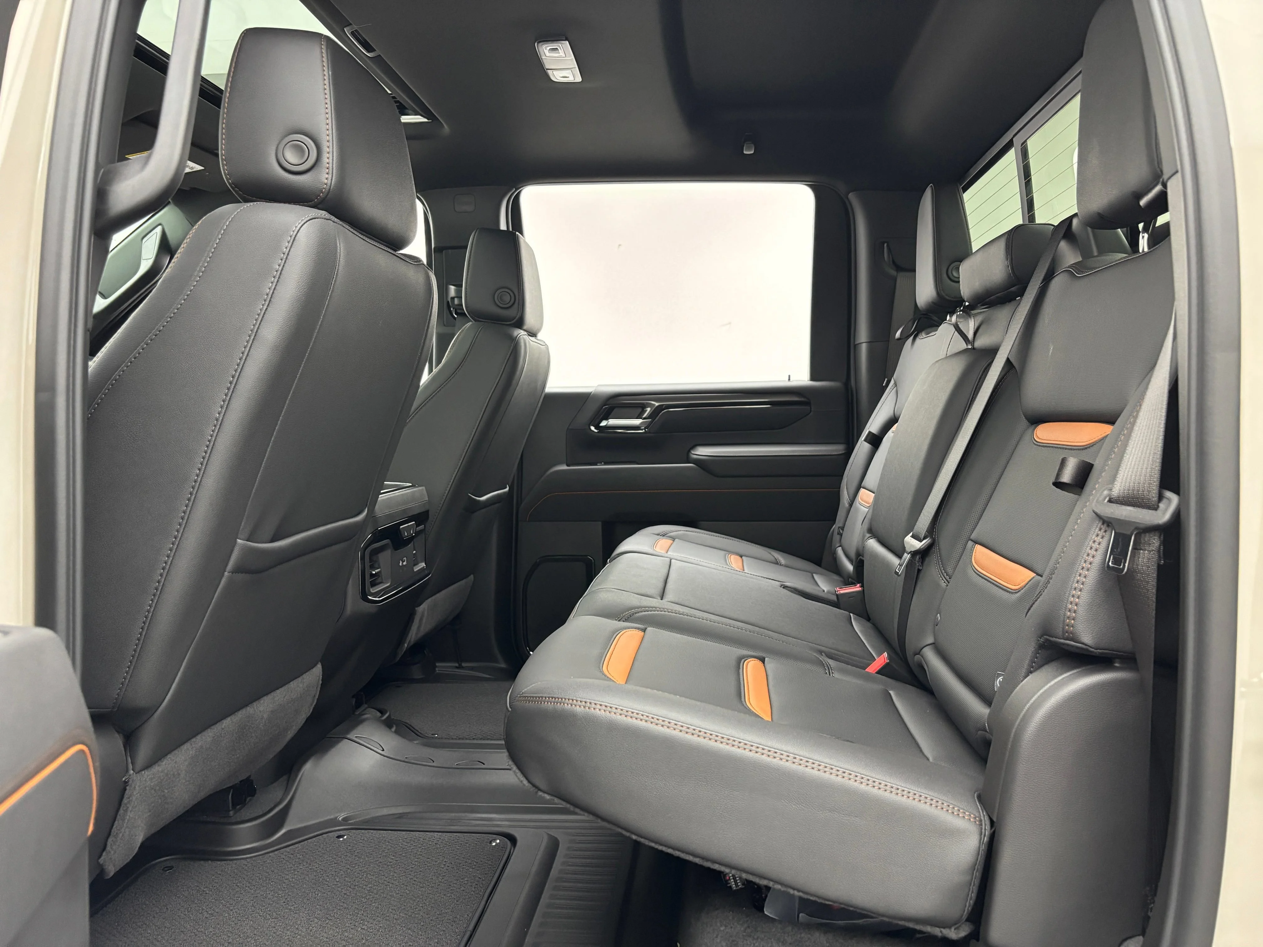 2026 GMC Sierra 2500HD AT4 - Photo 45
