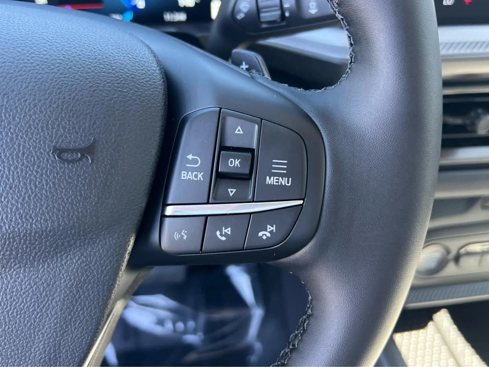 New 2026 Oxford White Ford Badlands® image 30