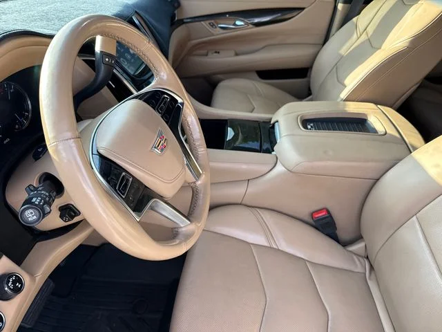 Used 2018 White Cadillac Platinum Edition image 20