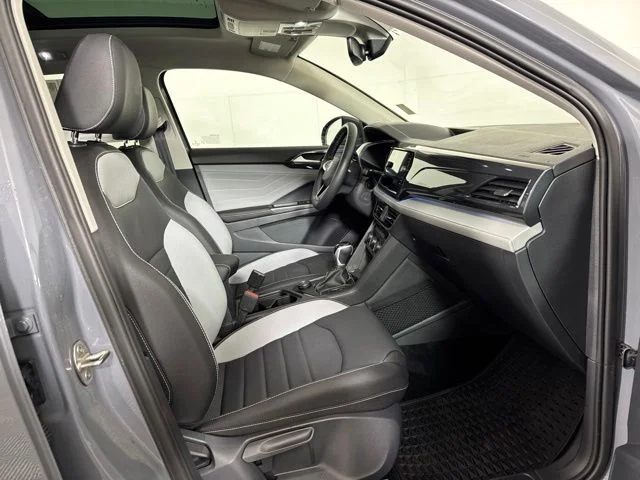 Used 2024 Gray Volkswagen 1.5T SEL image 4