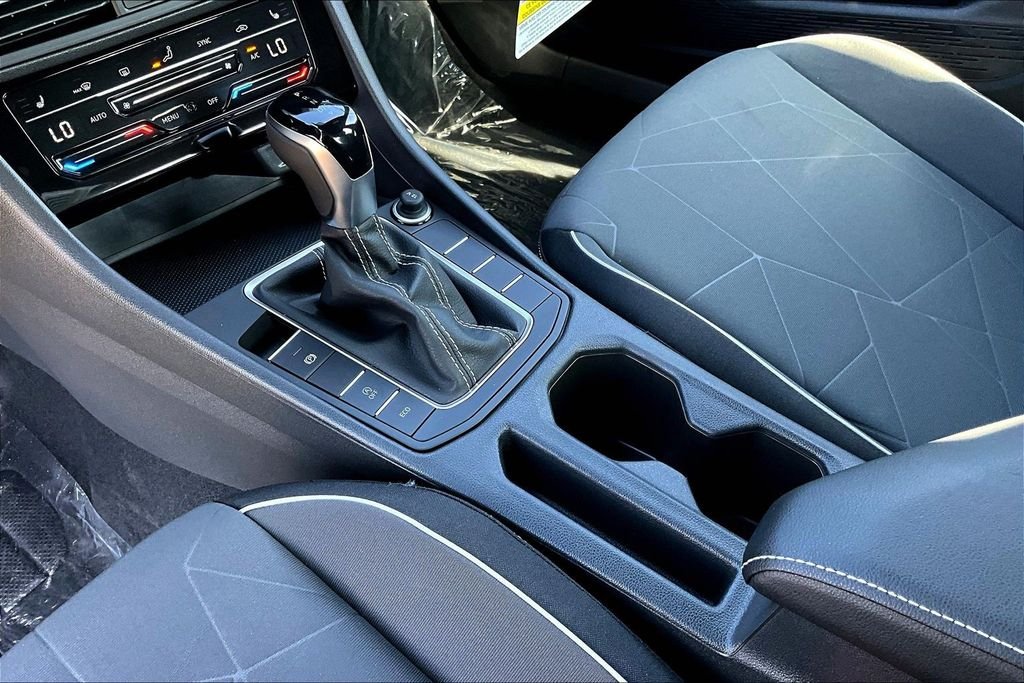 New 2026 Blue Volkswagen 1.5T Sport image 17