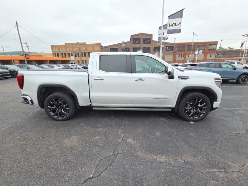 Used 2023 White GMC Denali image 8