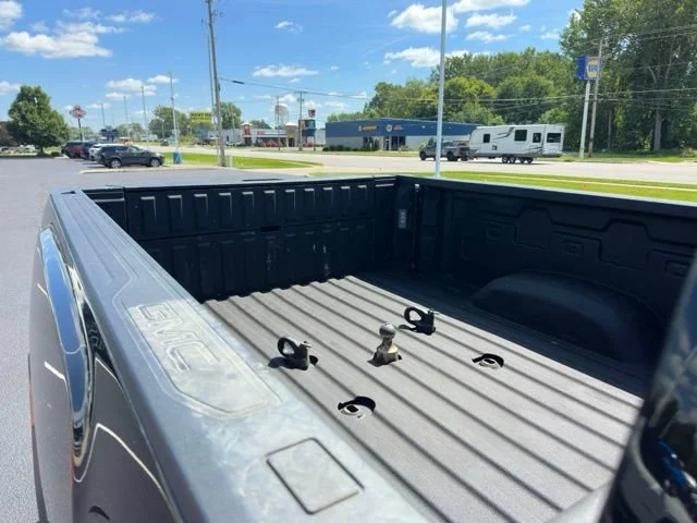 Used 2023 Ebony Twilight Metallic GMC AT4 image 15