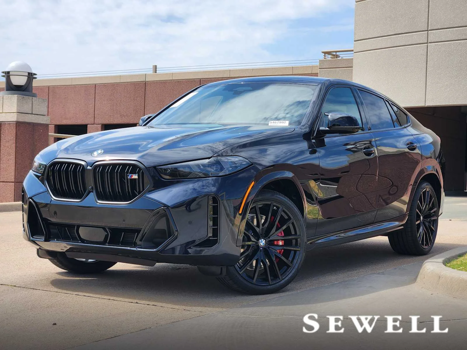 2027 BMW X6 M60i
