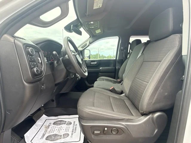 Used 2024 White Chevrolet Custom image 12