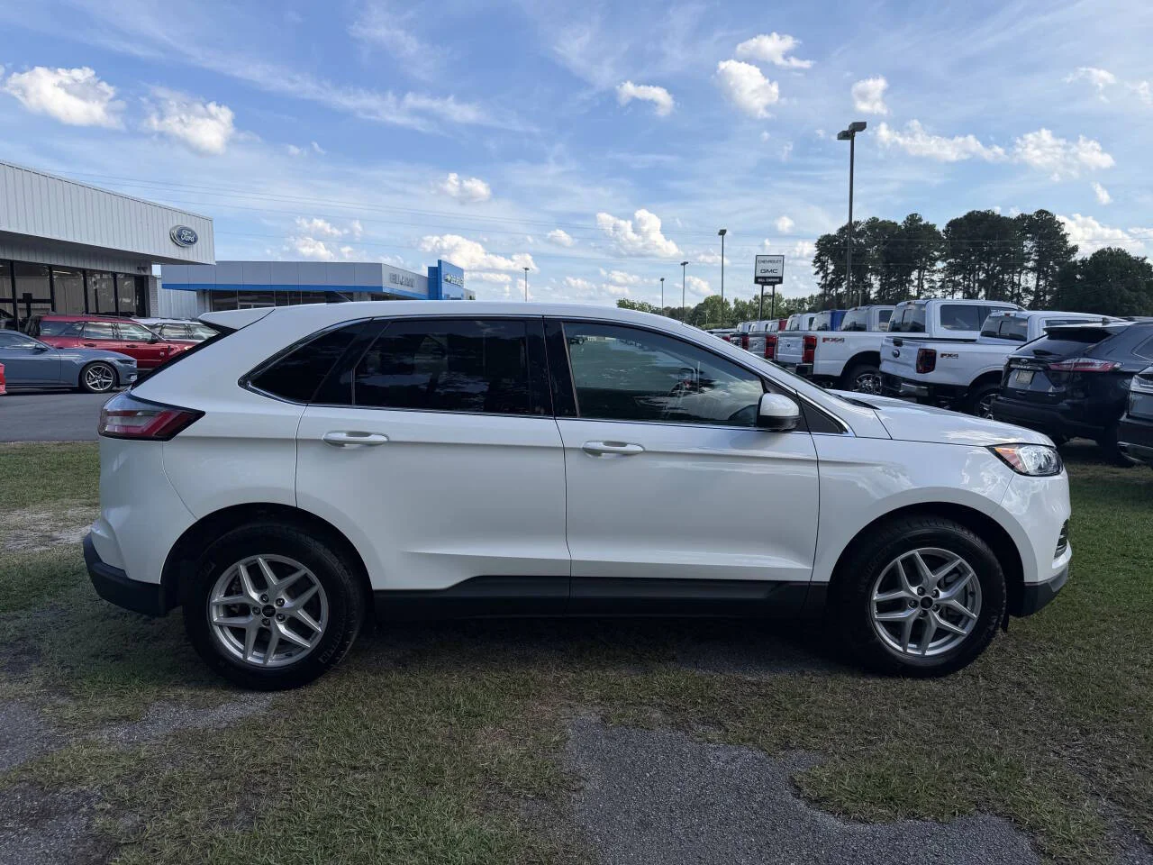Used 2024 White Ford SEL AWD 4dr SUV image 6