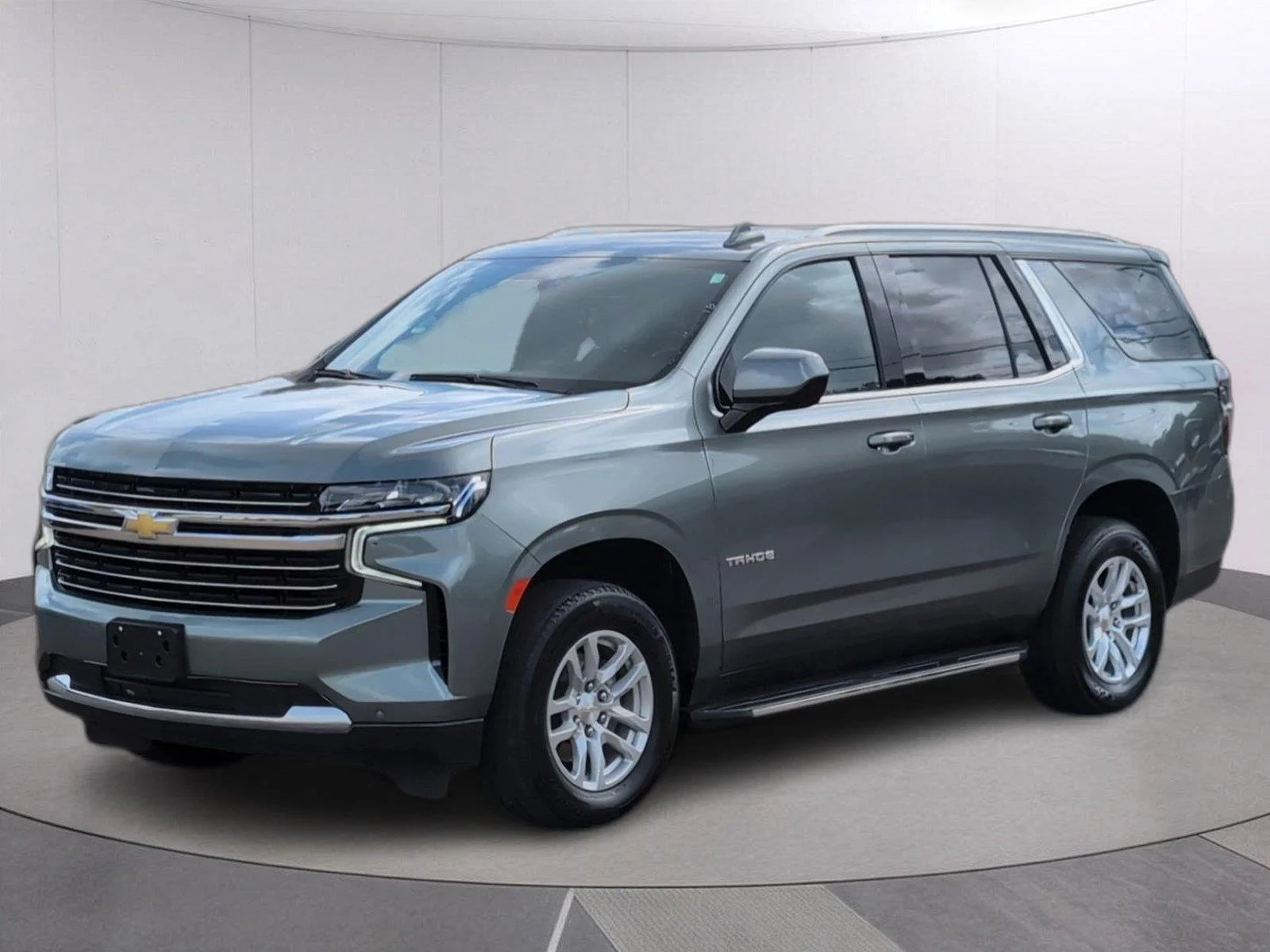 Used 2024 Silver Sage Metallic Chevrolet LT image 1