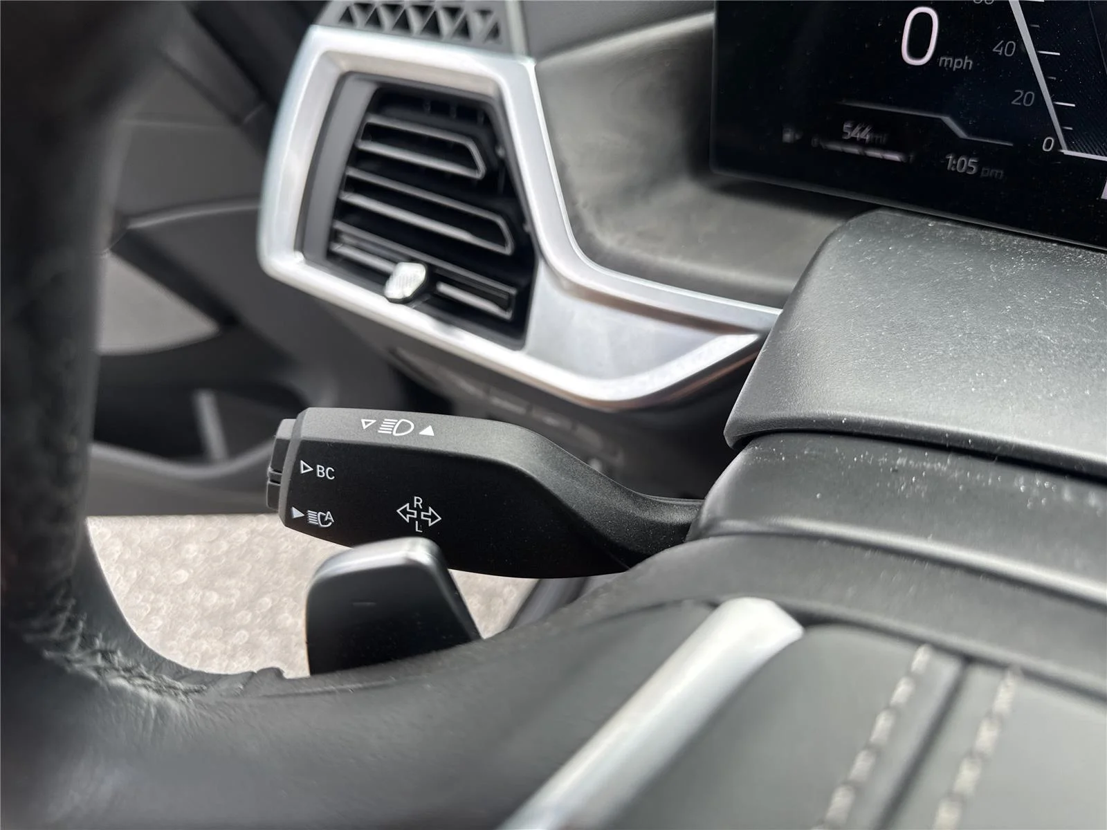 Used 2026 Skyscraper Grey Metallic BMW sDrive40i image 21