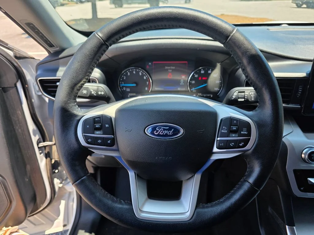 Used 2023 White Ford XLT image 22