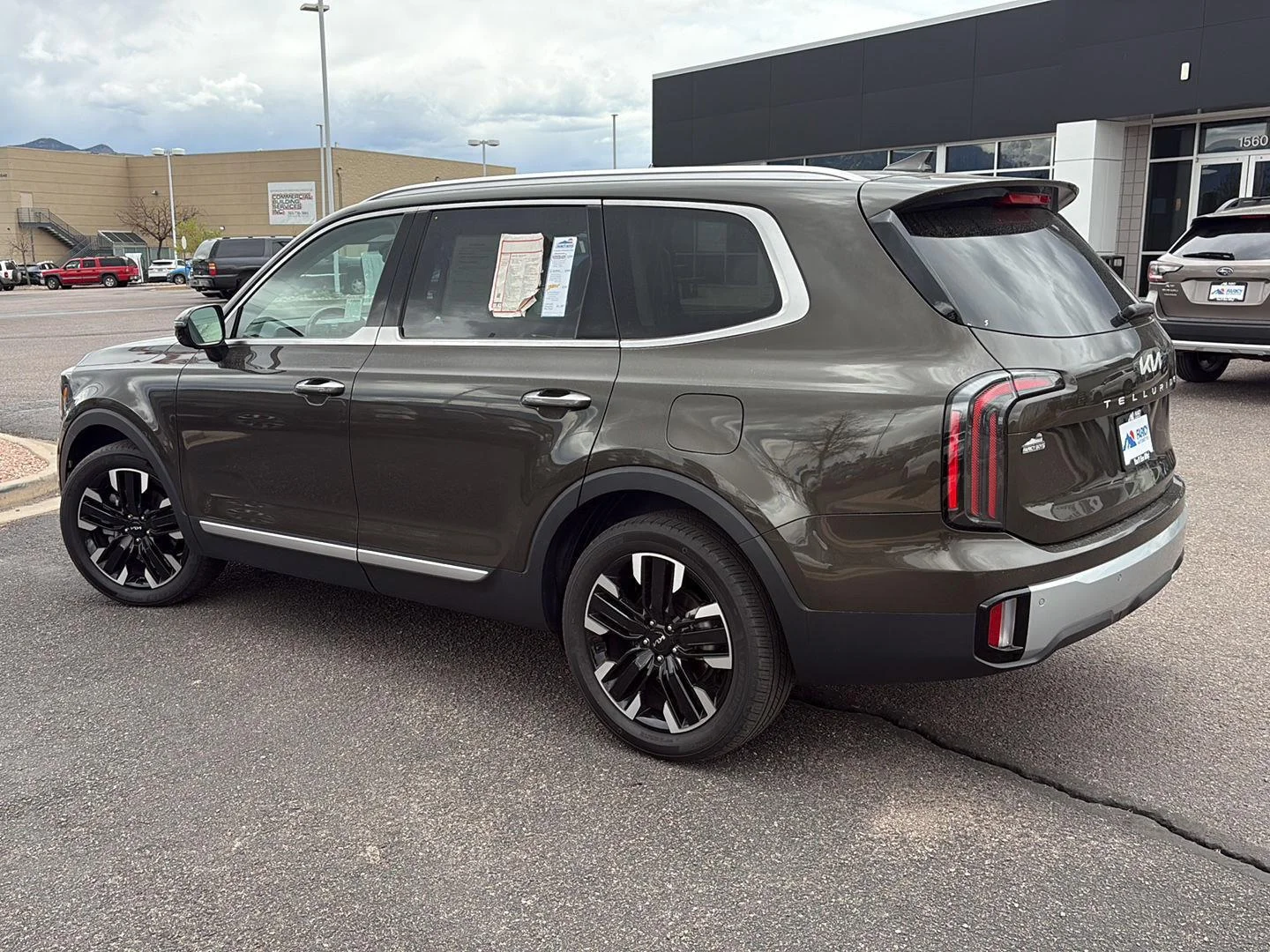 Used 2024 Dark Moss Kia SX image 8