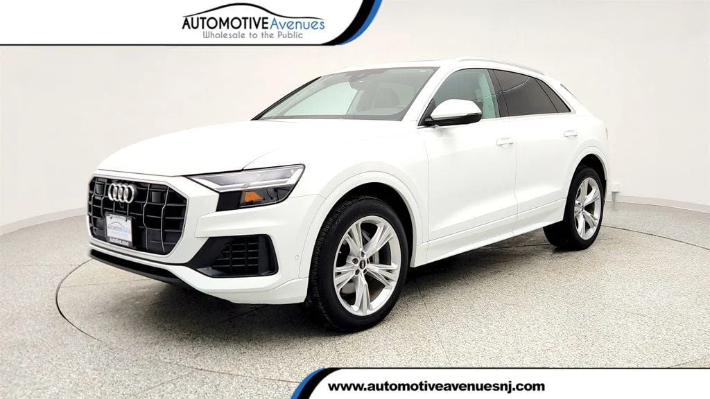 2022 Audi Q8 55 Premium Plus Tiptonic quattro's photo