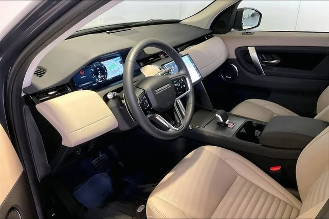 Used 2025 Blue Land Rover S image 22