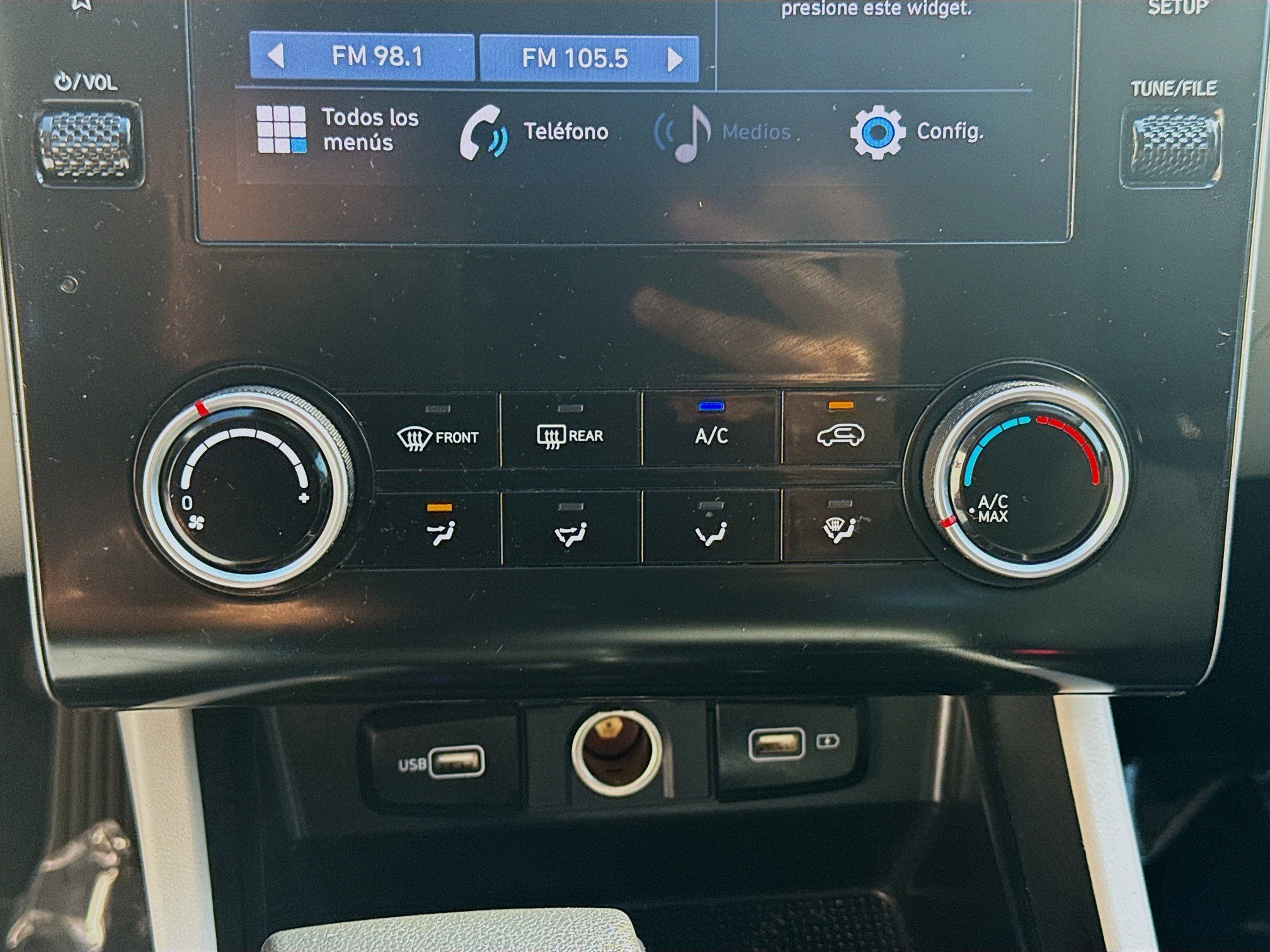 Used 2024 Hampton Gray Hyundai SE image 12