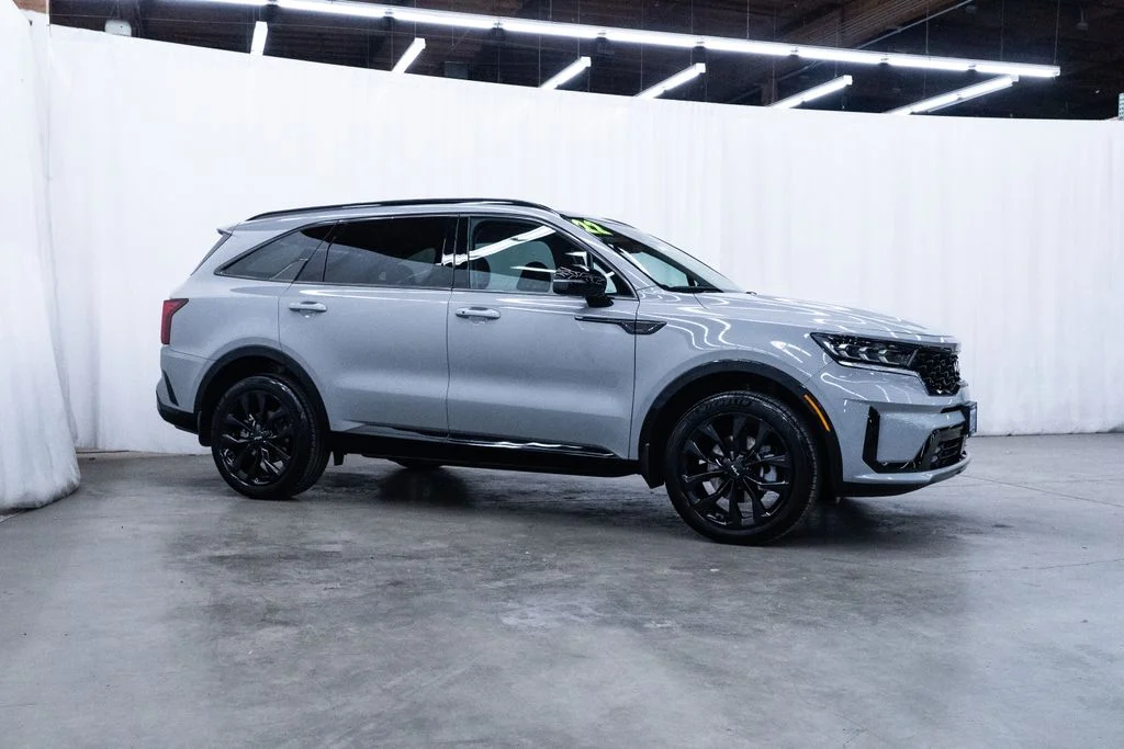 Used 2022 Gray Kia SX image 1