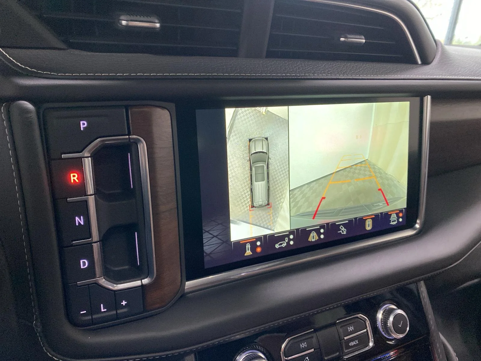 Used 2023 Onyx Black GMC Denali Ultimate image 35