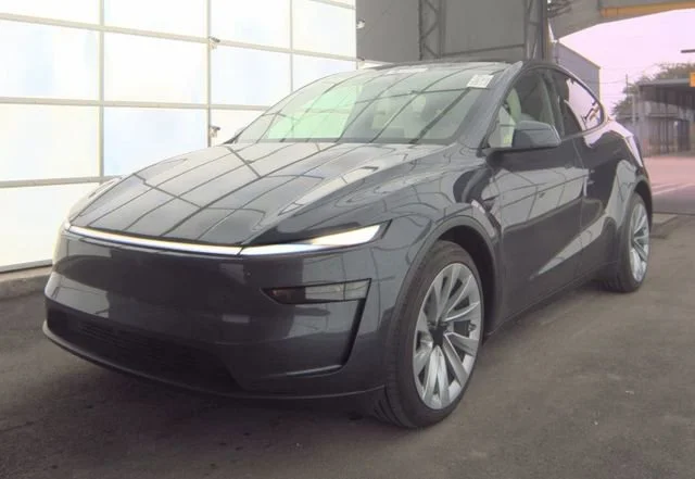2026 Tesla Model Y's photo