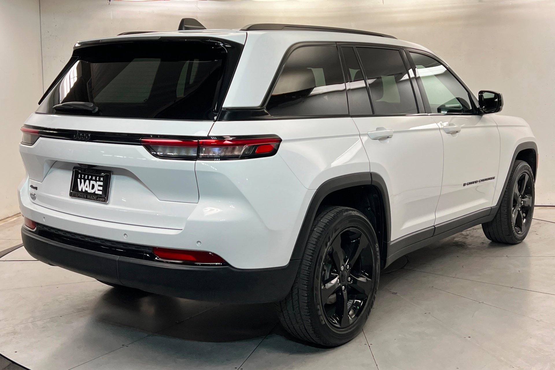 2023 Jeep Grand Cherokee Altitude - Photo 6
