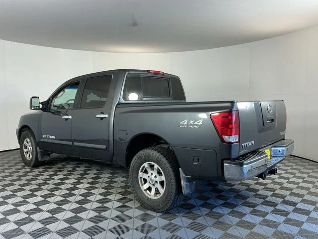 Used 2006 Gray Nissan LE image 6