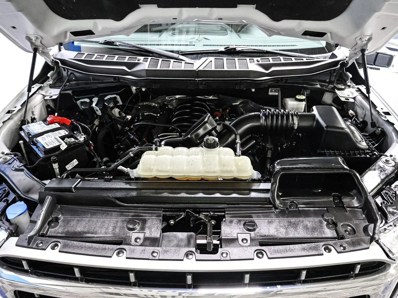 2023 Ford F-150 Lariat - Photo 17