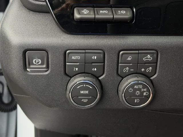 2026 Chevrolet Silverado 2500 HD ZR2 - Photo 19