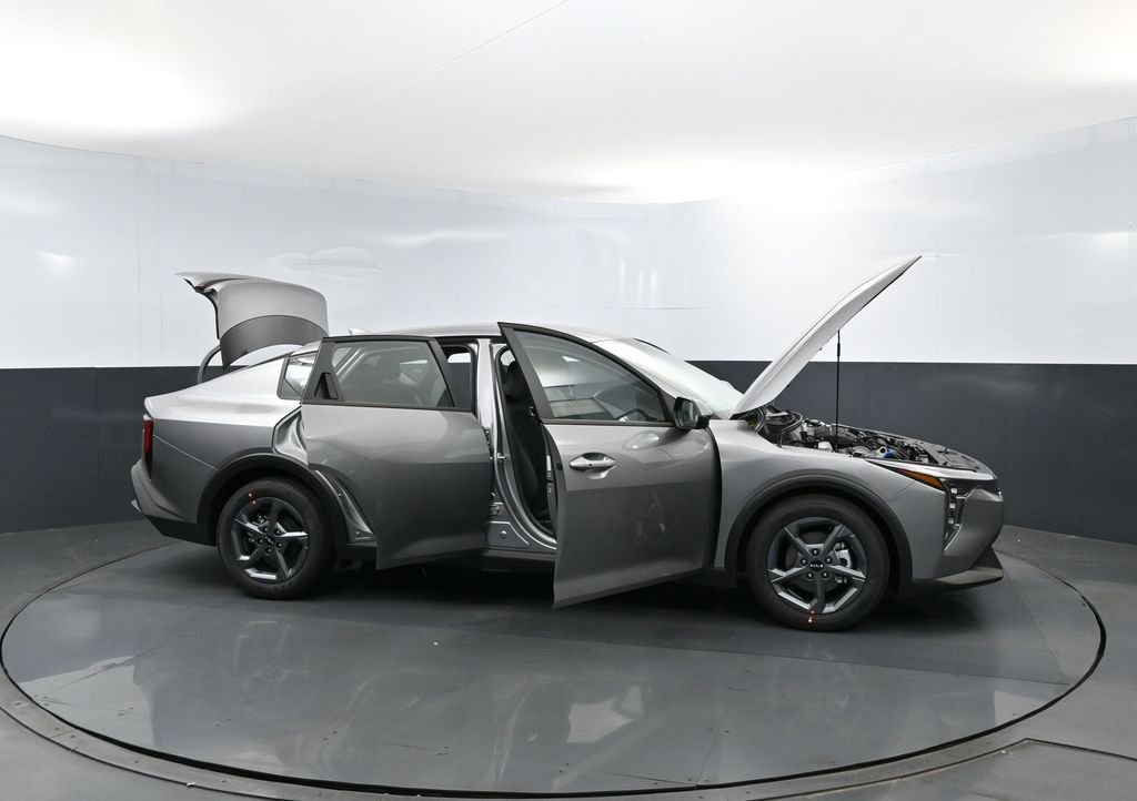 New 2026 Steel Gray Kia LXS image 28