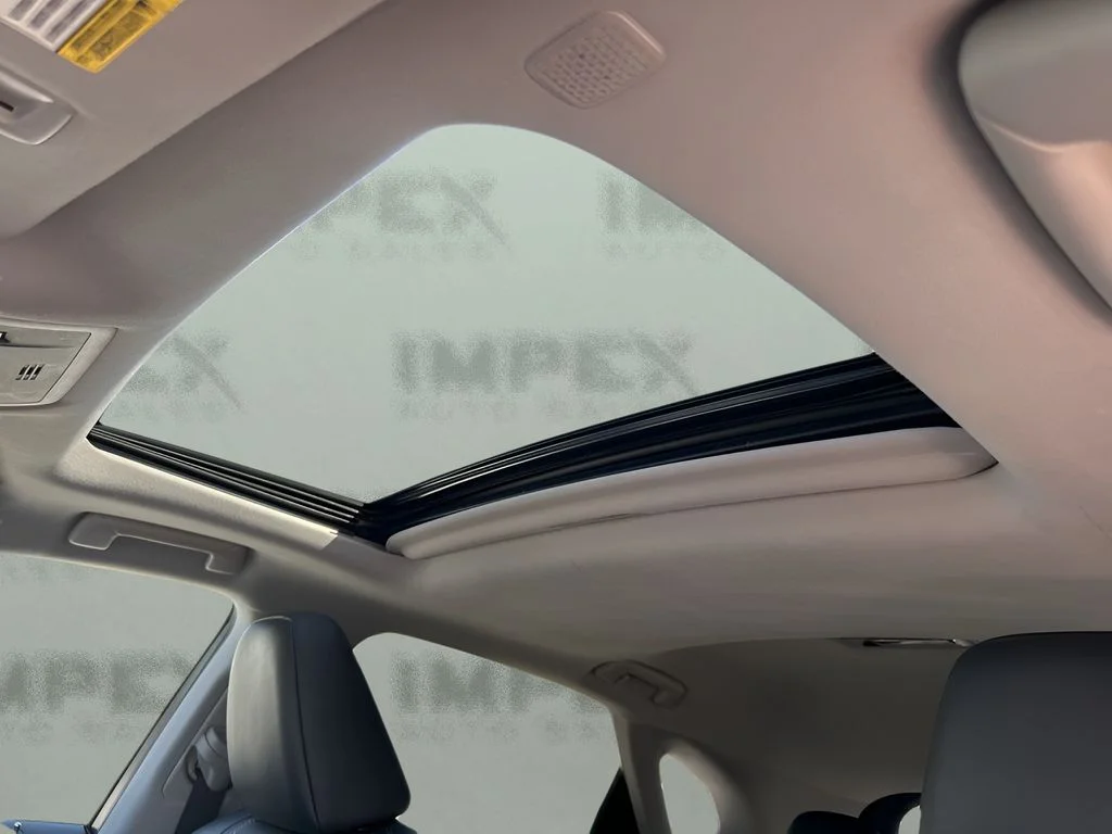 Used 2018 Silver Lexus 350 image 12