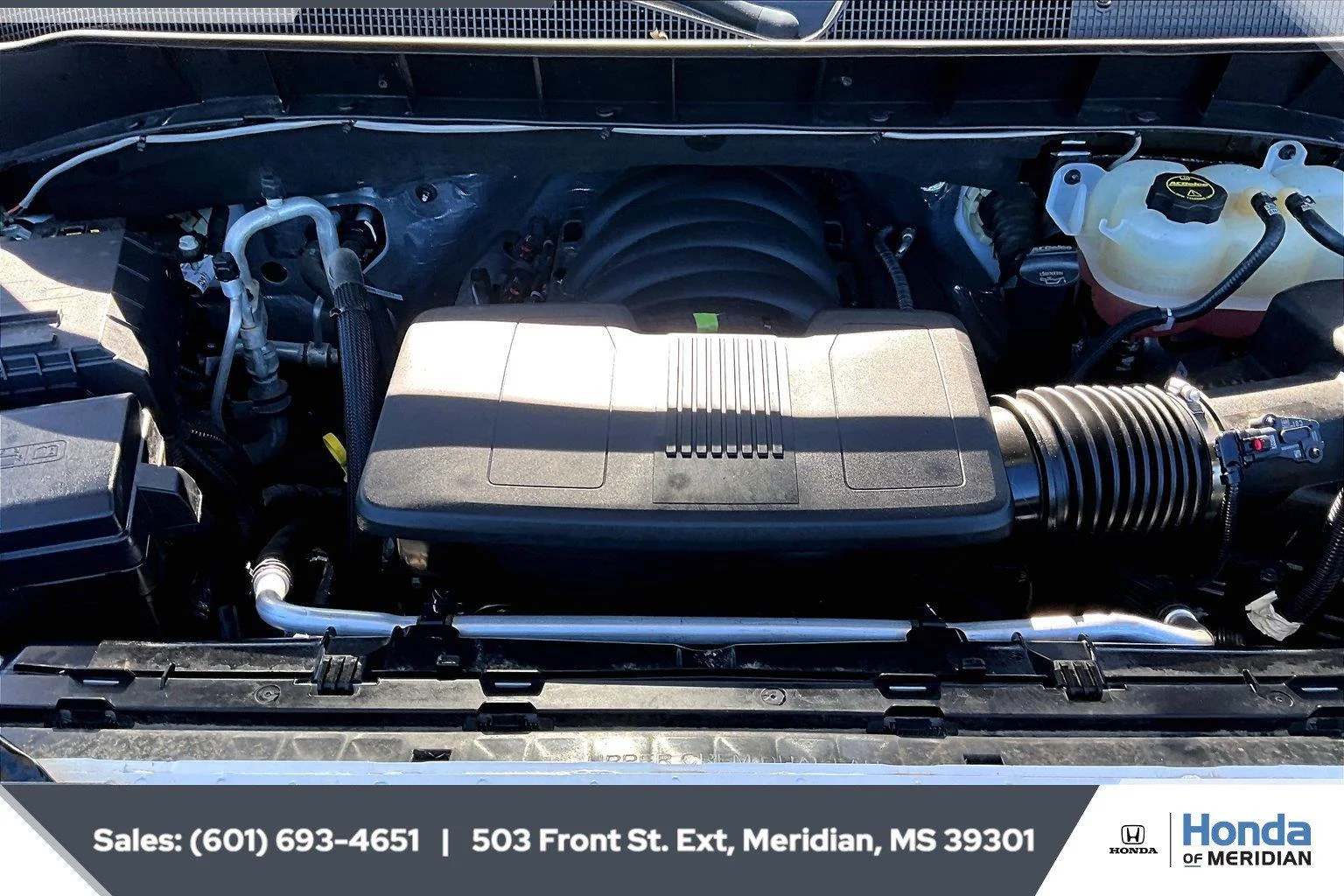 Used 2025 Summit White Chevrolet RST image 8