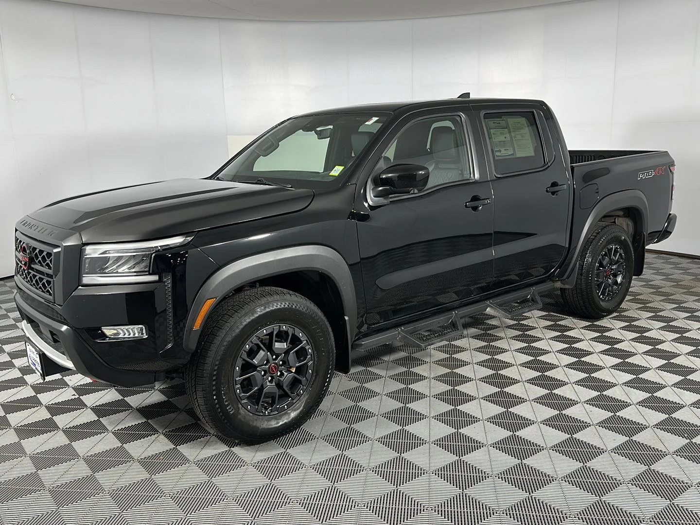 Used 2023 Super Black Nissan PRO-4X image 17