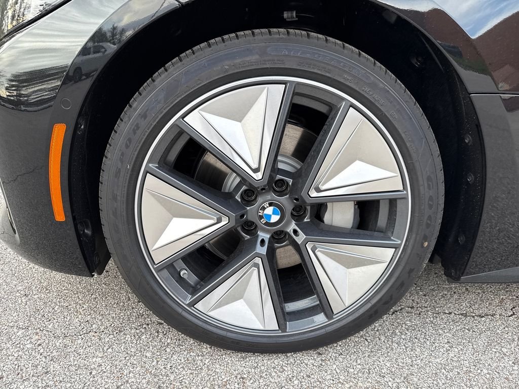 New 2026 Black BMW xDrive40 image 9
