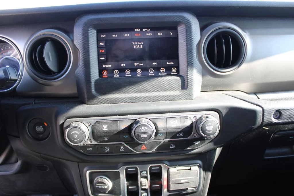 Used 2022 Black Jeep Unlimited High Tide image 20