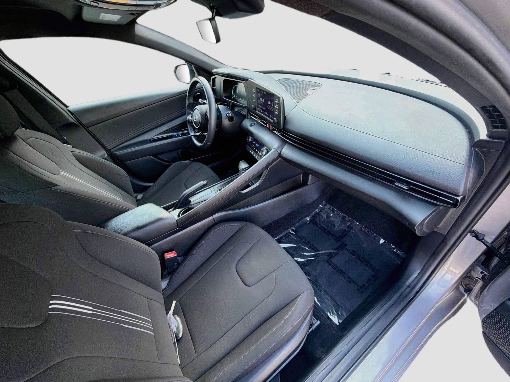 Used 2025 Fluid Metal Hyundai SEL Sport image 29