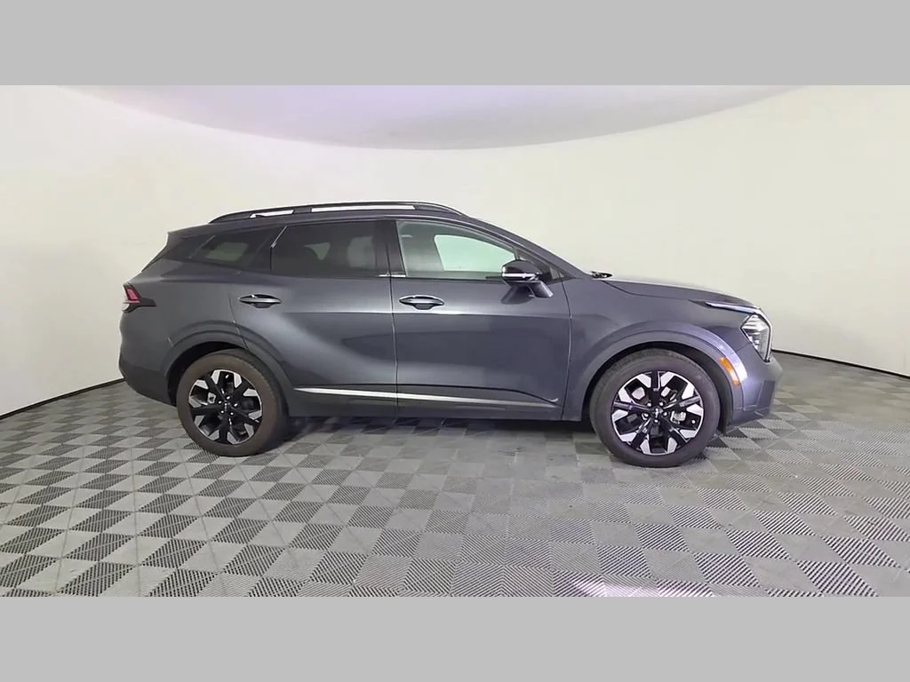 Used 2024 Gravity Gray Kia X-Line image 35